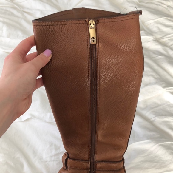 Tory Burch boots, size 7.5, soles have wear - Picture 4 of 7